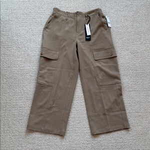 Liverpool Los Angeles Tan Cargo Crop Straight Pants - NWT - Size 8